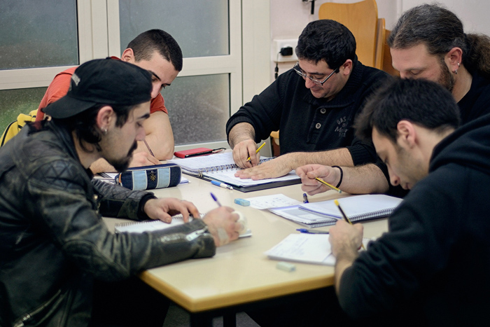 Alumnes a l'aula 